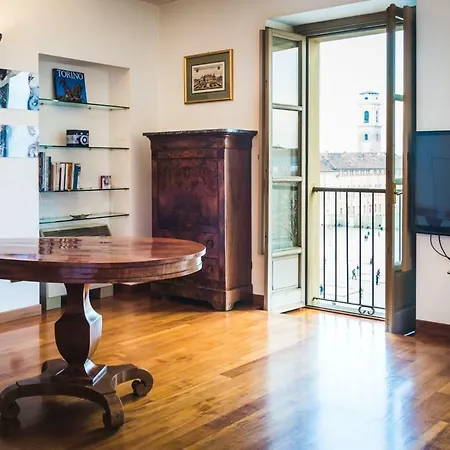Apartment In Piazza Castello *