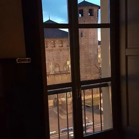 In Piazza Castello Apartment *